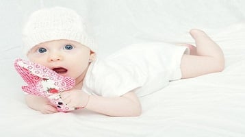 איך לעודד התפתחות תינוקות